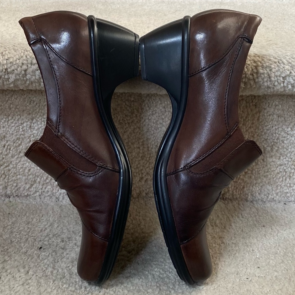 CLARKS BENDABLES SHOES WOMENS/BROWN/ SIZE 8 1/2 M/ STYLE # 38479/ USED. - Picture 7 of 8